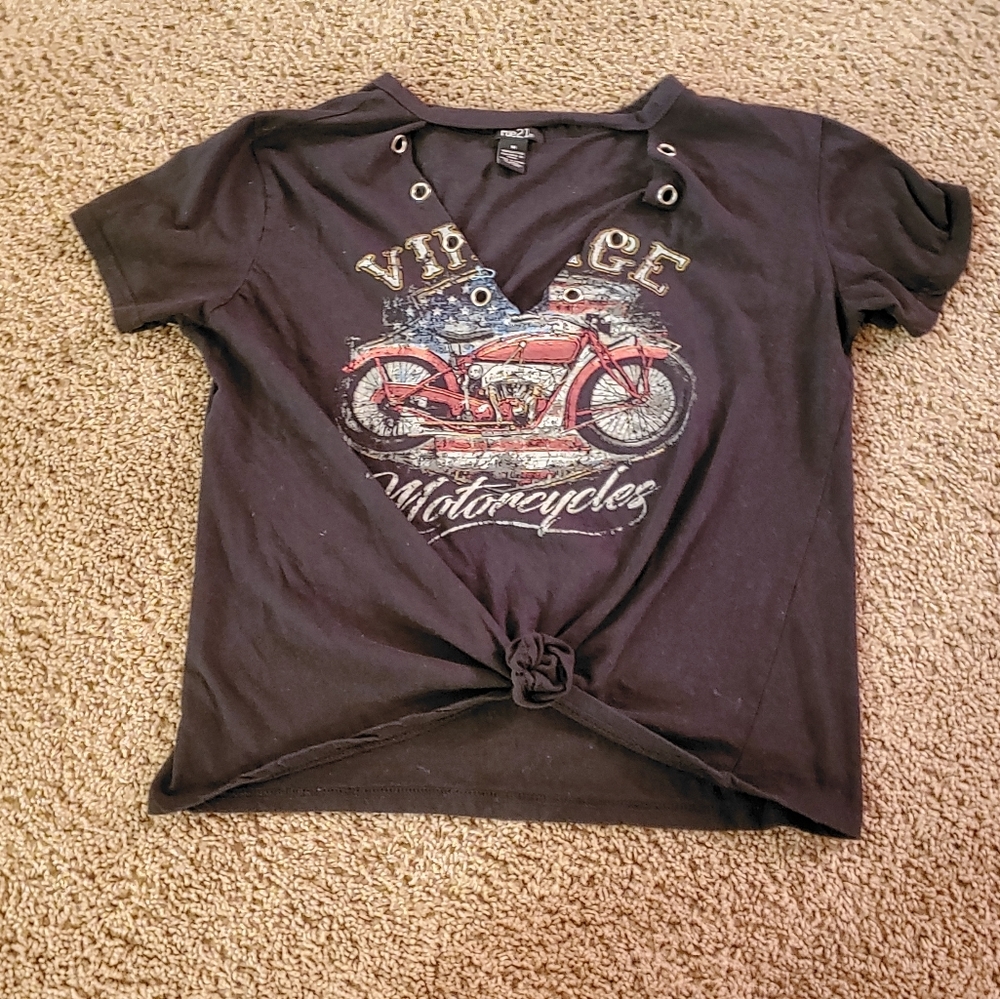 🛍Vintage Motorcycle Crop Top